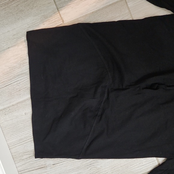 Old Navy Maternity Leggings - Picture 2 of 6